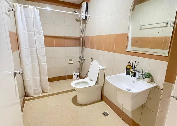 Charming Unit Across Us Embassy * Manille